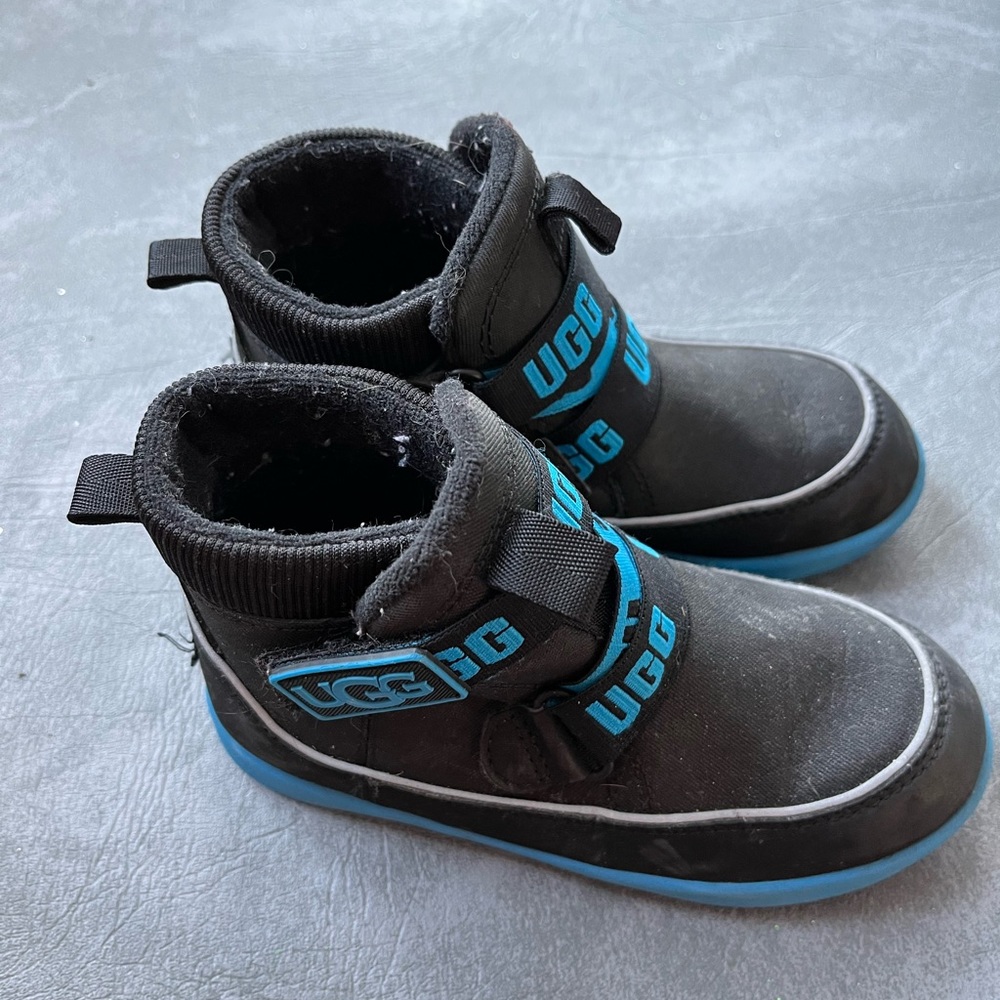 EUC UGG boots